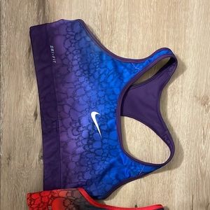 2 nike sports bras